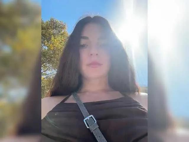 -Saharochek- on BongaCams