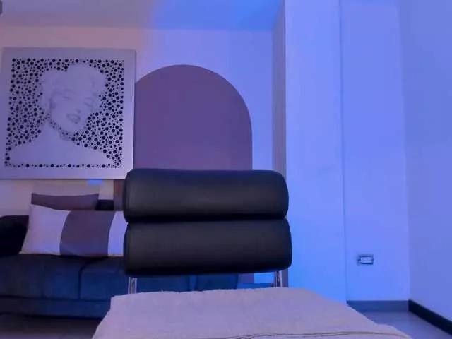 Freechat AllyJensen on BongaCams