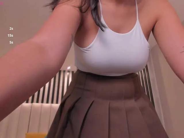 AmbarJames — Gentlemen
Big tips 
Gifts