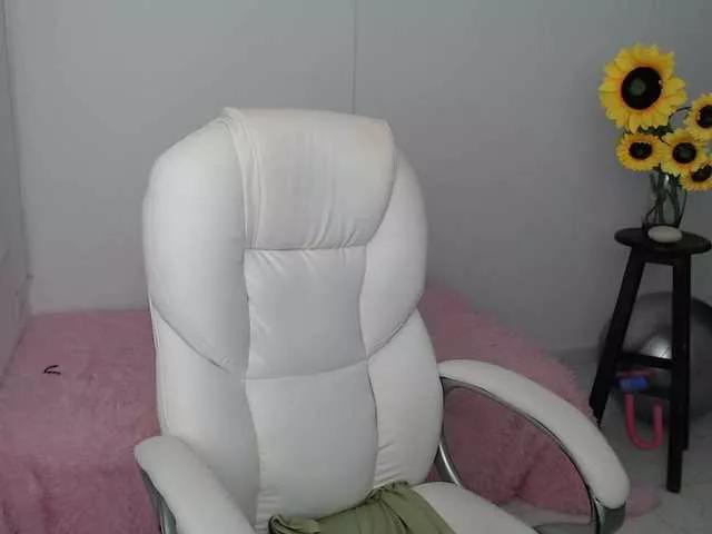 ana-milf on BongaCams 