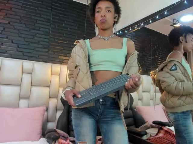 AnnieSanz on BongaCams 