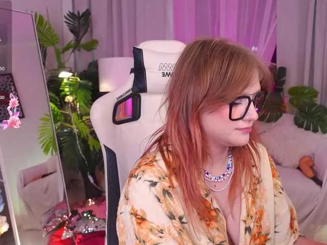 Freechat CrazyWine on BongaCams