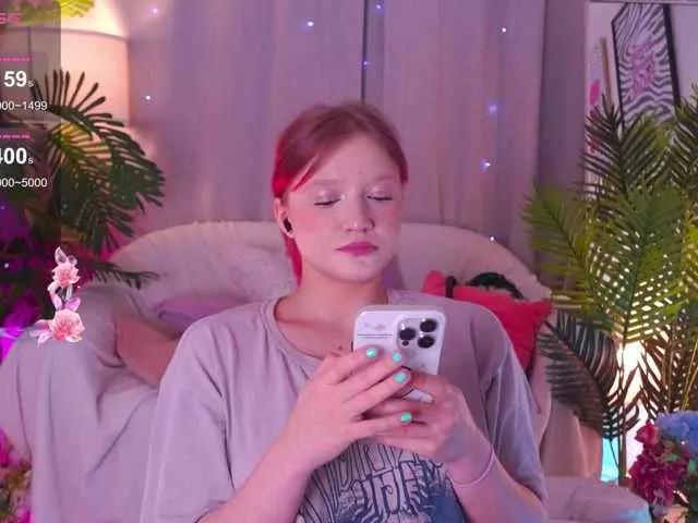 Freechat CrazyWine on BongaCams