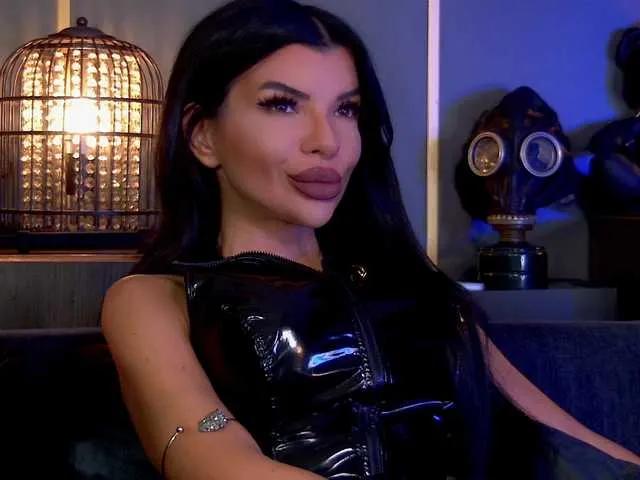 EleniaDevons on BongaCams 