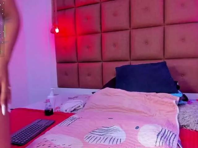 Ella-kelly — I am very direct in my show, I like that if you warm me up you finish the whole job and fuck me mercilessly, I am daring and sexually perverse