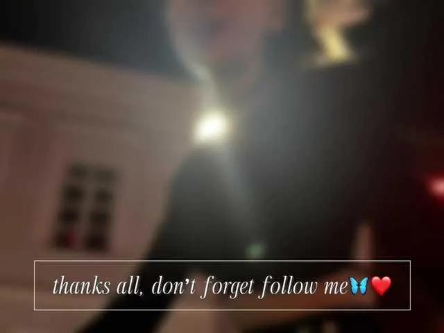 emely1benz on BongaCams