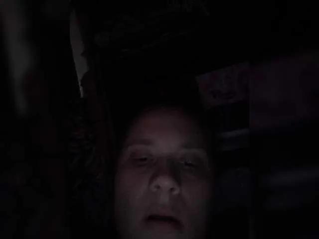 esterjohns on BongaCams 