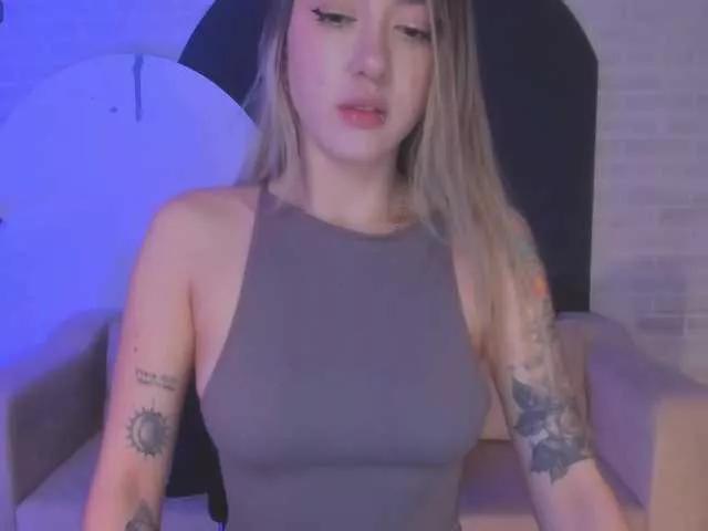 Freechat EveBenson on BongaCams