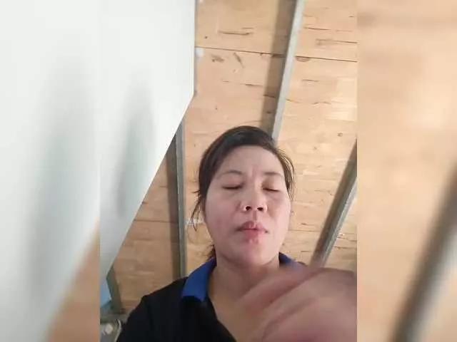 Hill6969 on BongaCams 