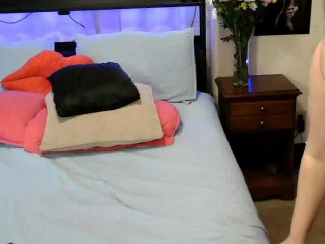 Freechat Holliekate on BongaCams