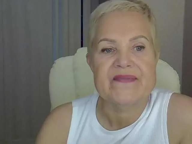 Freechat IFannyLove on BongaCams