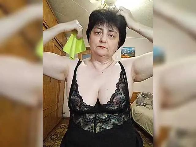 Freechat IsXLoves on BongaCams