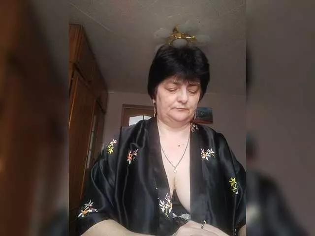 Freechat IsXLoves on BongaCams