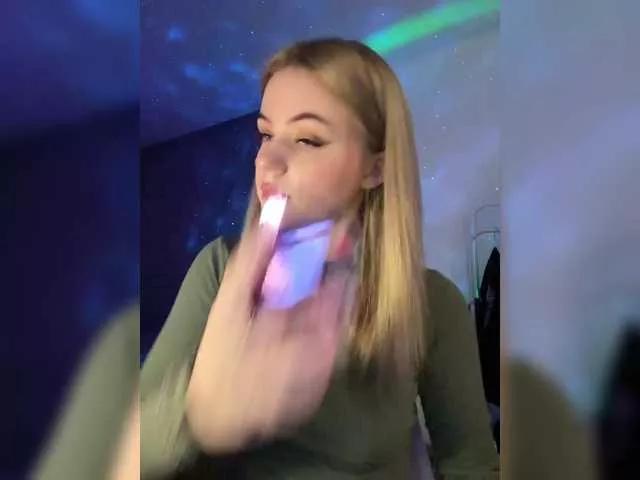 Freechat jskchwkdbcn on BongaCams