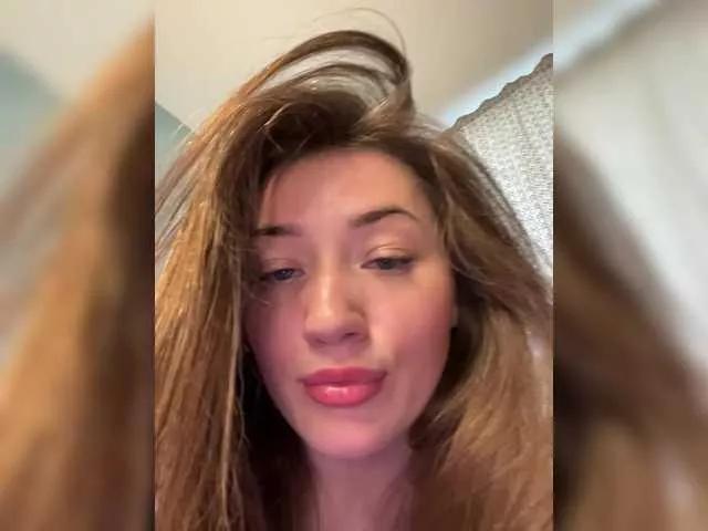 juicy-peachh on BongaCams