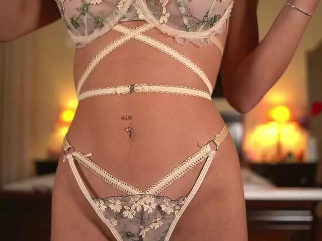 katyerave on BongaCams