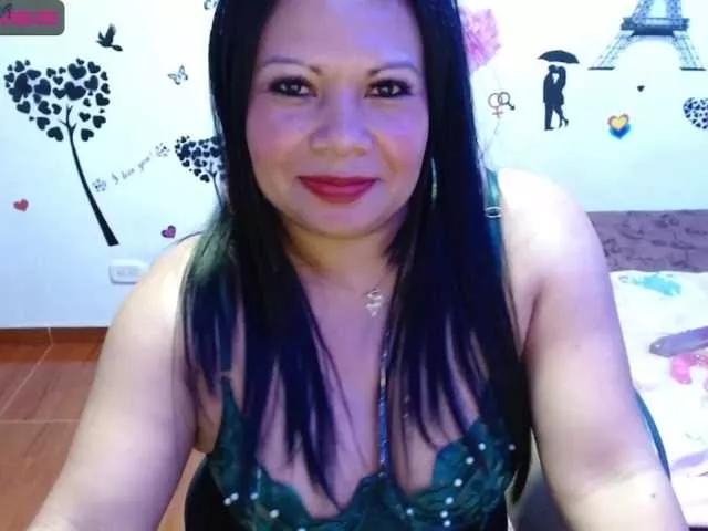 Freechat Keilly-Rosse on BongaCams