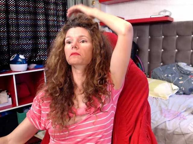 kellysurfing on BongaCams 