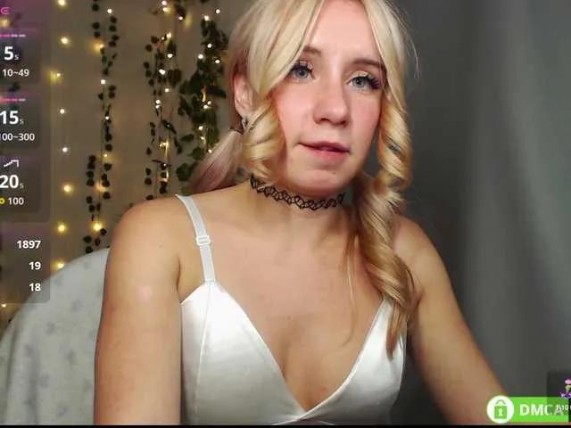 Freechat LavinellsX on BongaCams