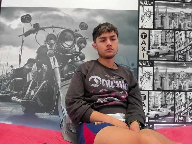 LightHaze — Real chemistry and connection with viewers

Roleplay, passionate kisses, and slow caresses

Generous tips and creative people

Interactive toys and hot challenges

Making fantasies come true and seeing our audience enjoy