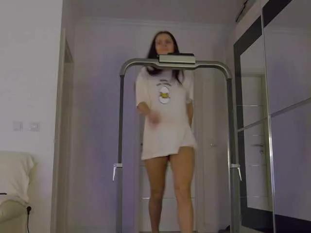 Freechat LilyRoselyn on BongaCams