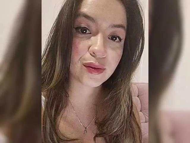 littleDanni on BongaCams 