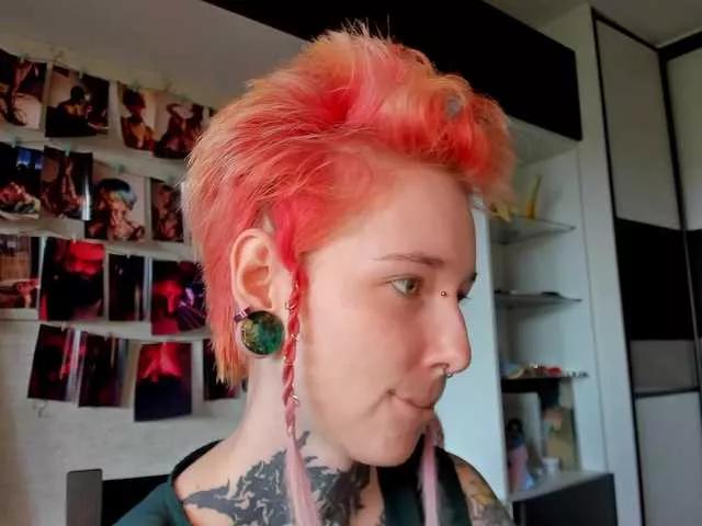 Freechat LittleSpaceMouse- on BongaCams