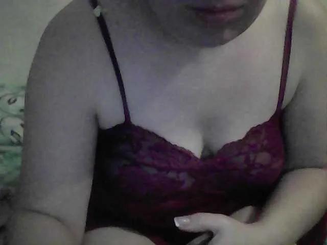 Freechat Marinade on BongaCams