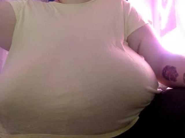 Freechat Mayabigtitss on BongaCams