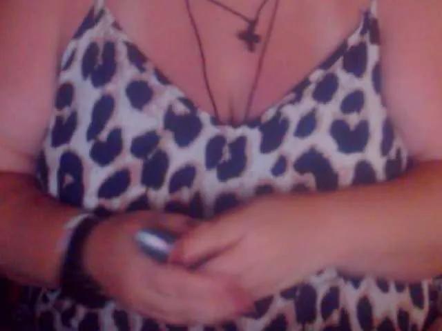 Freechat mayalove4u on BongaCams