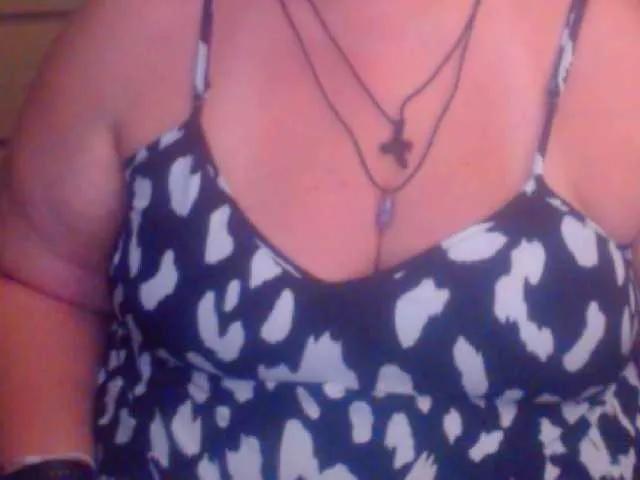 Freechat mayalove4u on BongaCams