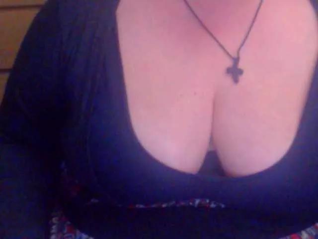 Freechat mayalove4u on BongaCams