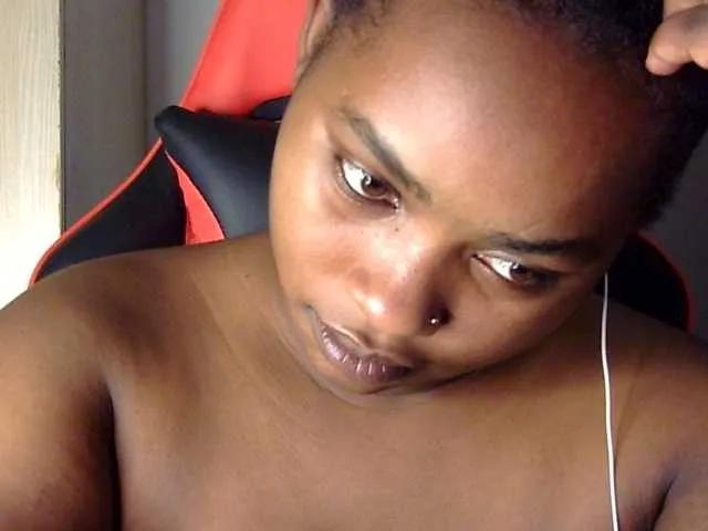 Freechat Mayer- on BongaCams