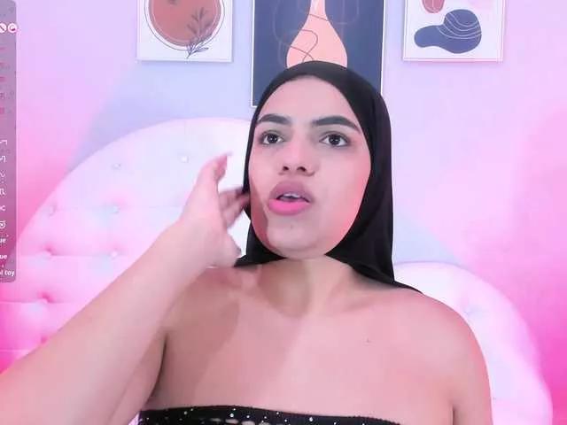 Freechat mhia-paris on BongaCams