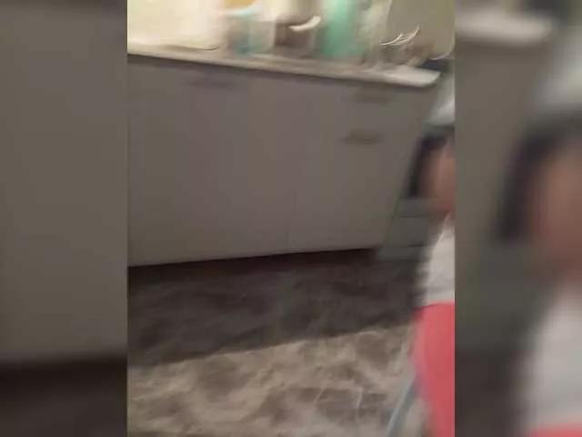 Niki233221 on BongaCams 