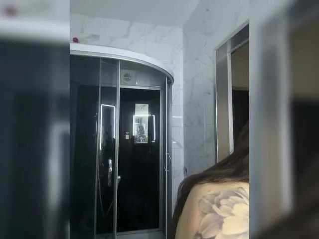 OriginalHOOLi on BongaCams