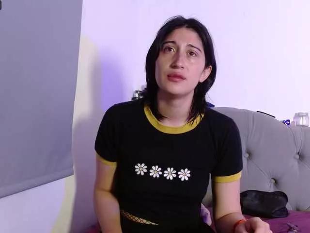 Red-moonn on BongaCams