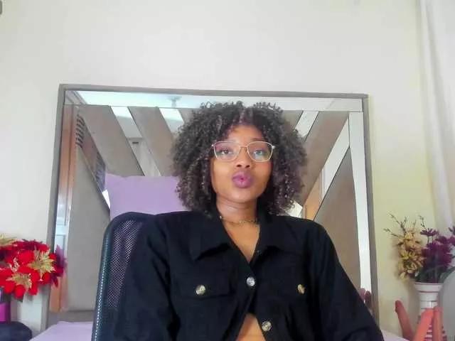 Freechat sarawilliams01 on BongaCams
