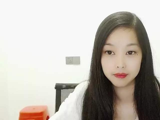 Freechat Selinababy99 on BongaCams