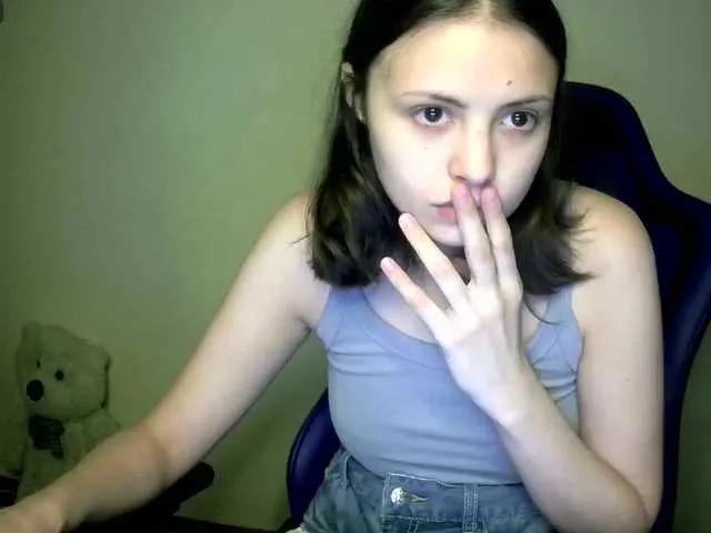 Freechat SilverSaya on BongaCams