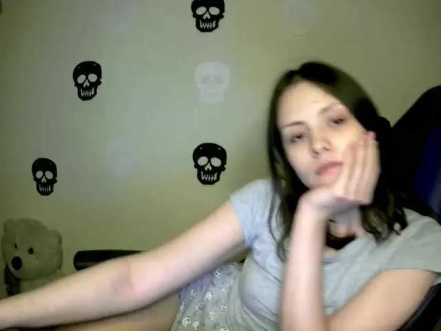 Freechat SilverSaya on BongaCams