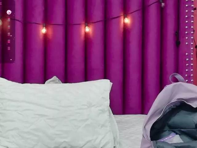 Freechat skinnyprinces on BongaCams