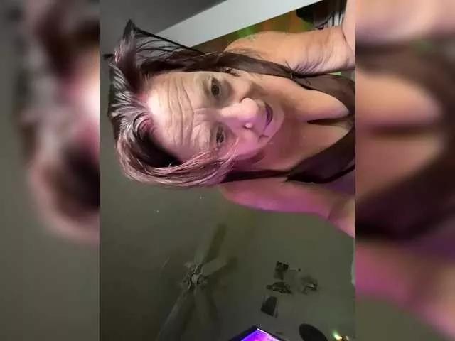 Sweetnissapri on BongaCams 