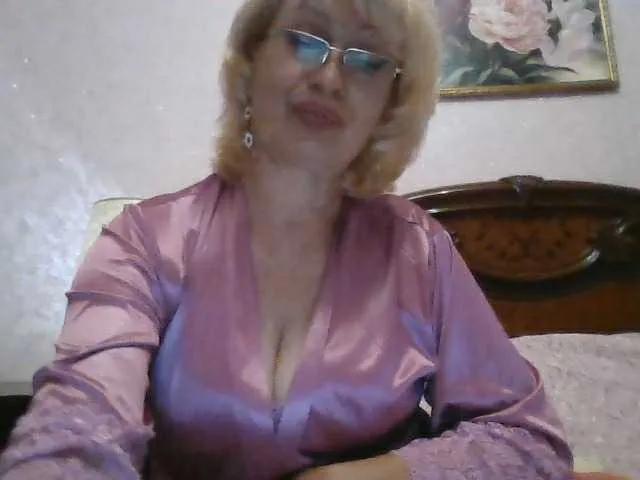 Freechat Ur-Mami on BongaCams