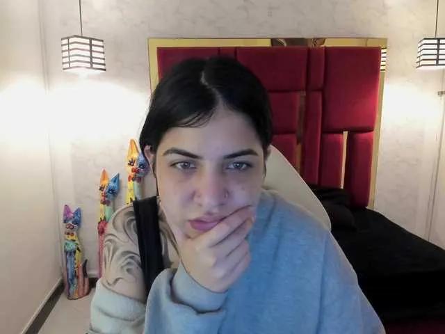 Freechat violetsmith on BongaCams