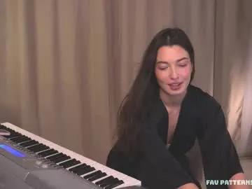 Freechat _bamby_baby_ on Chaturbate