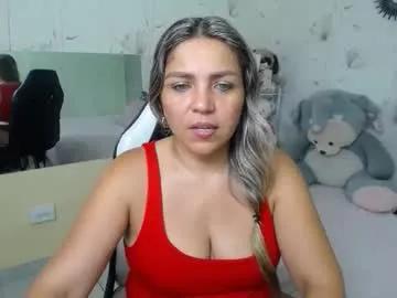 _sexyredhead_ — GOAL: Sexy Dance [29 tokens remaining] Welcome to my room! #milf #mature #joi #smoke #mommy