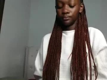 Freechat africanpetitequeen on Chaturbate