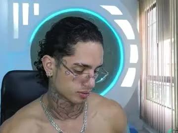 alanrodgers2_0 on Chaturbate 