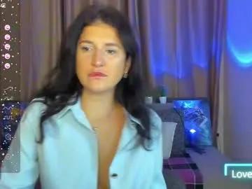 alianna_solo_kiss — hi // GOAL: Dance topless [48 tokens left] #smile #Goddess #natural #cute #milf